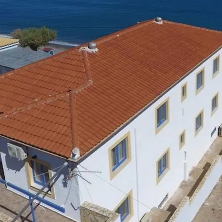 Beachfront House Agia Pelagia Hébergement de vacances