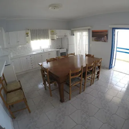 Hébergement de vacances Beachfront House Agia Pelagia *